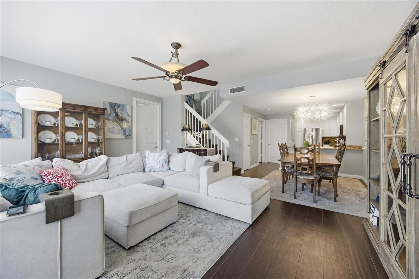 VILLAGEWALK - Residential