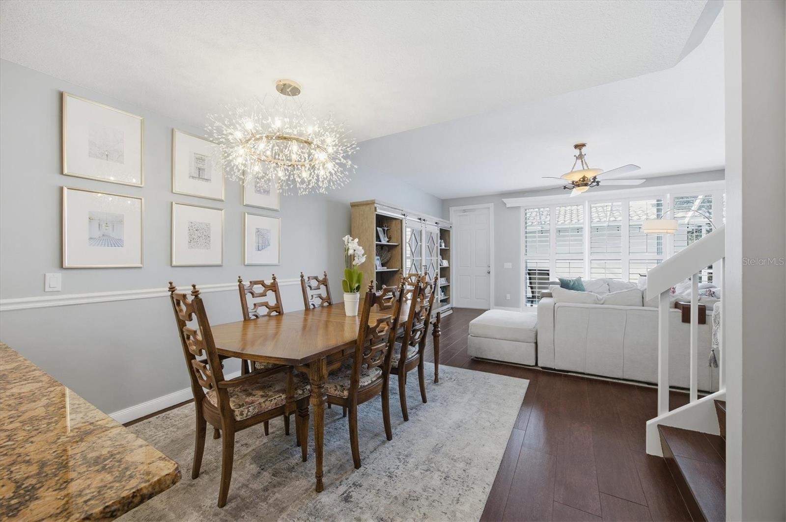 VILLAGEWALK - Residential