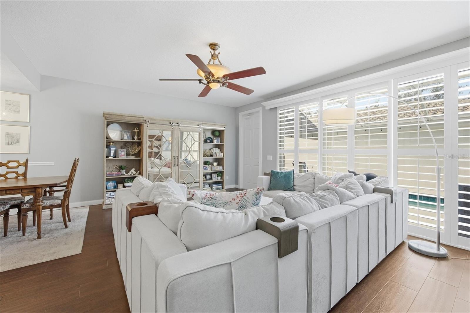 VILLAGEWALK - Residential