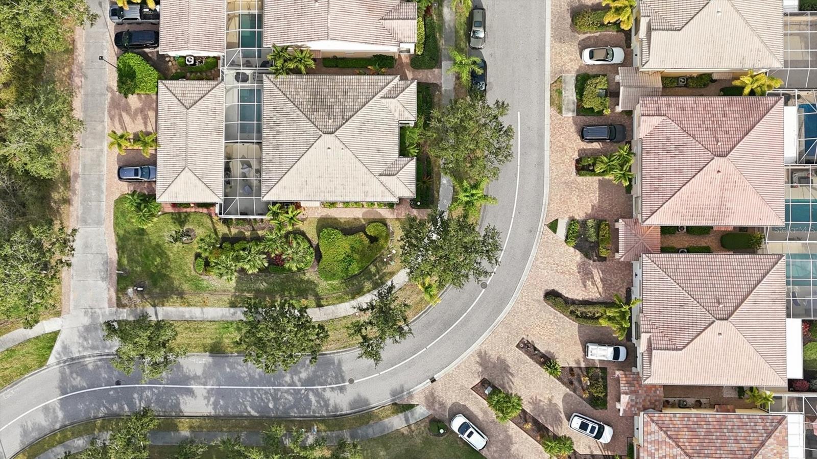 VILLAGEWALK - Residential