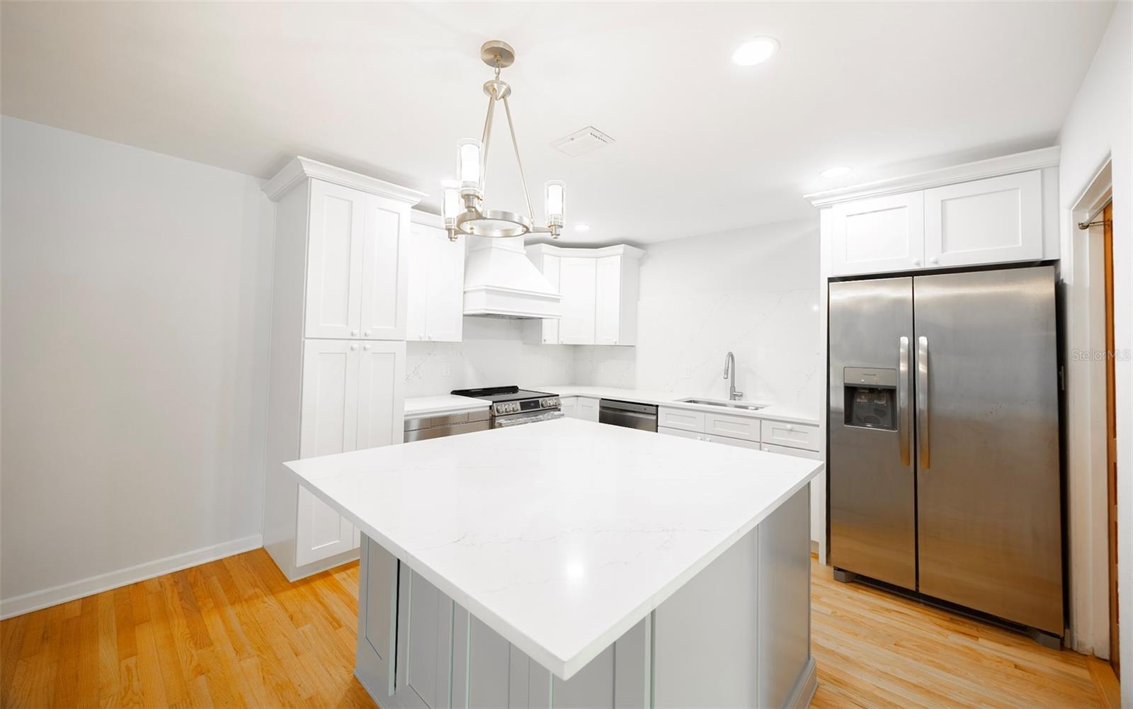 EDGEWATER PARK - Residential