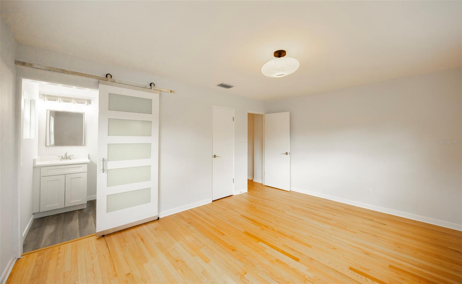 EDGEWATER PARK - Residential