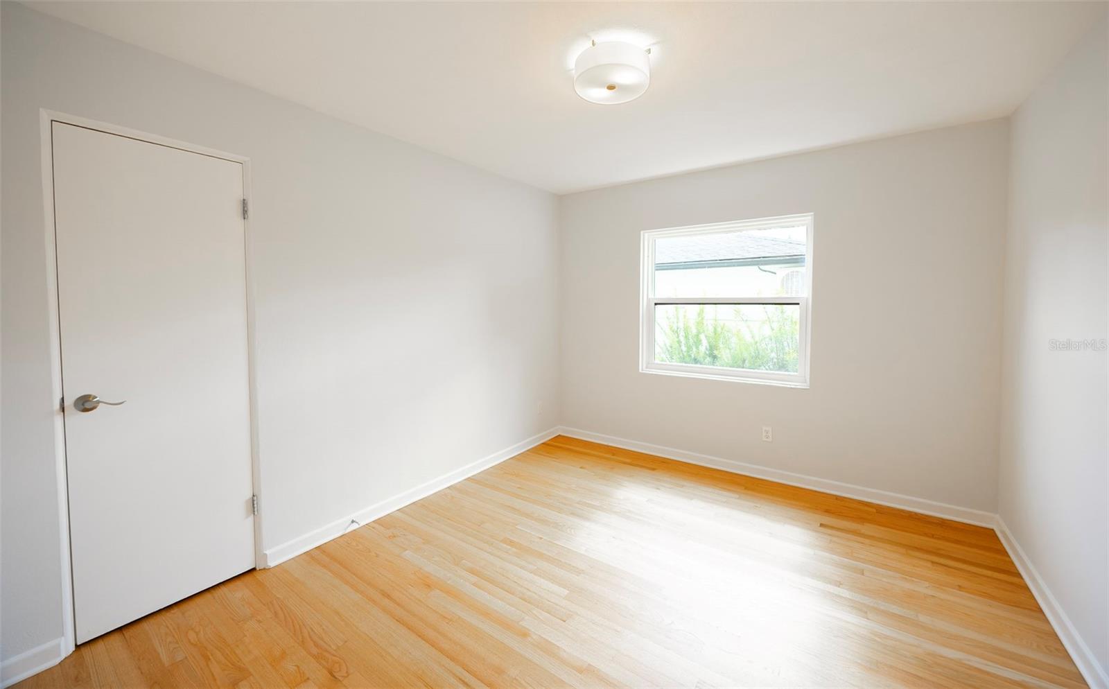 EDGEWATER PARK - Residential