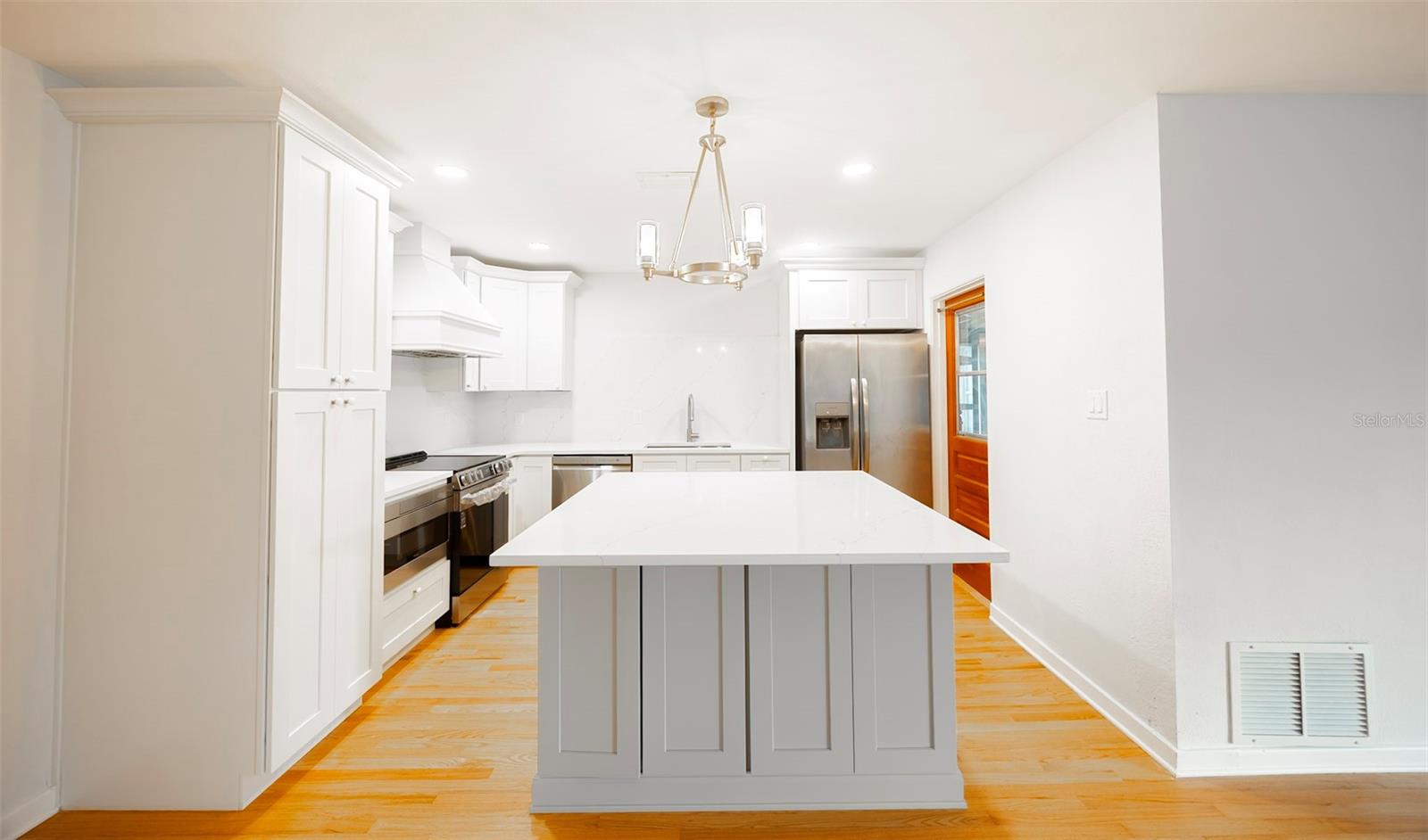 EDGEWATER PARK - Residential