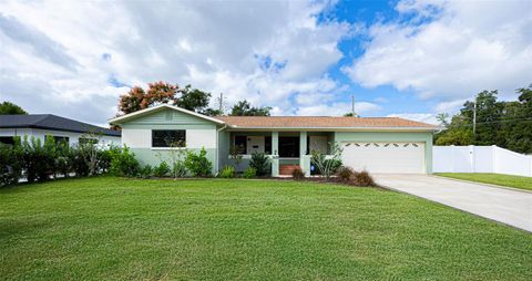 Photo of 3430 N Westmoreland Drive, Orlando, FL 32804 (MLS # O6356137)