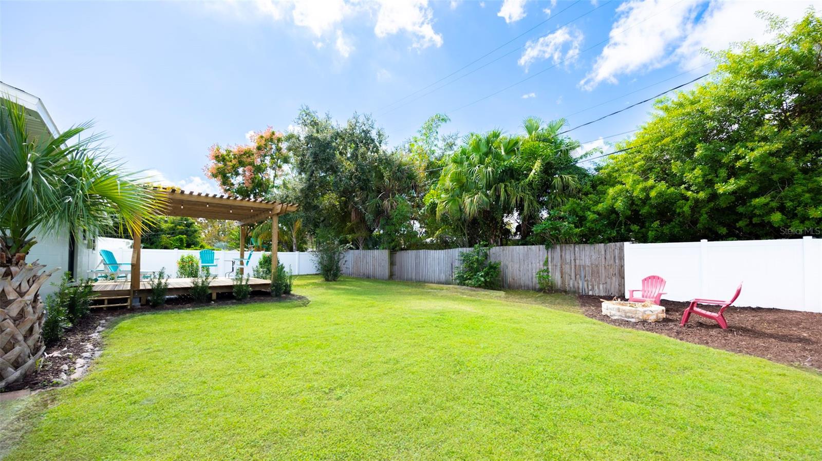 EDGEWATER PARK - Residential