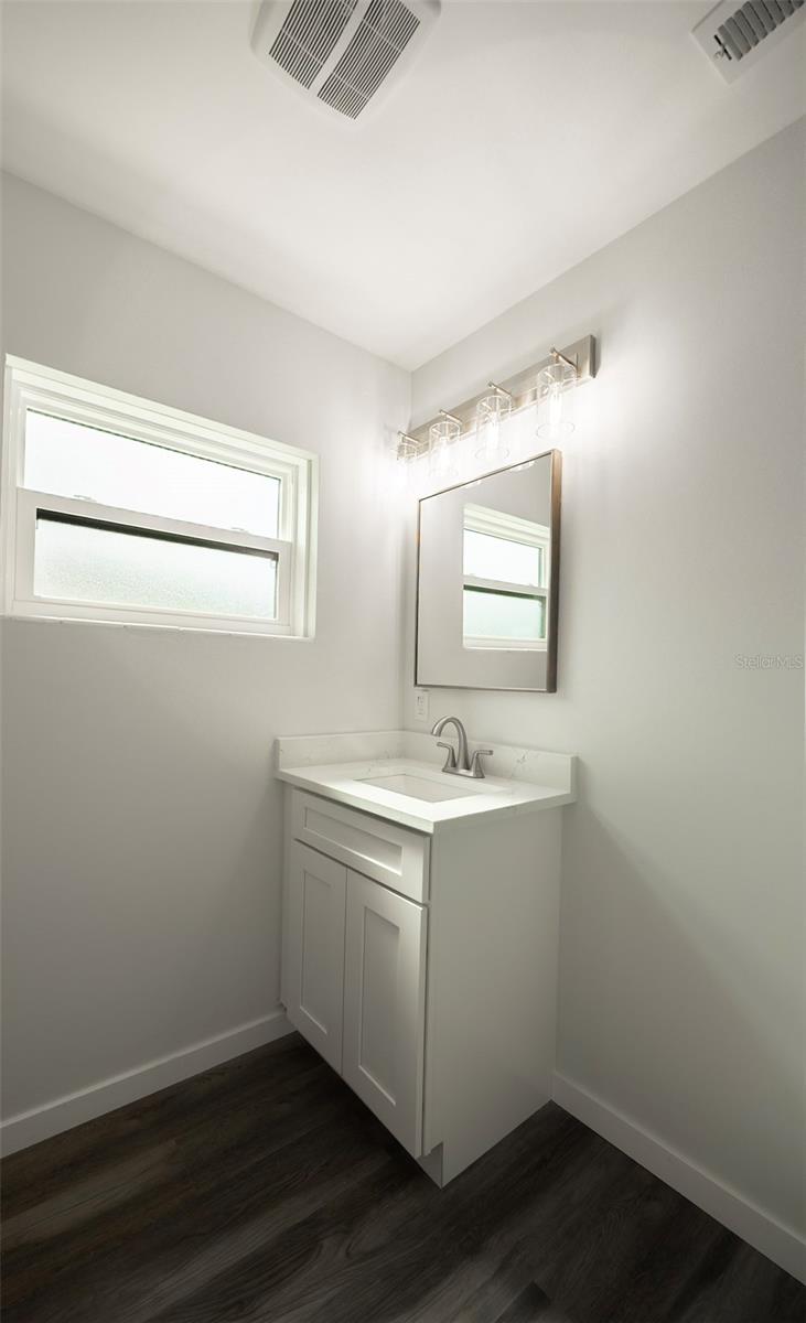 EDGEWATER PARK - Residential