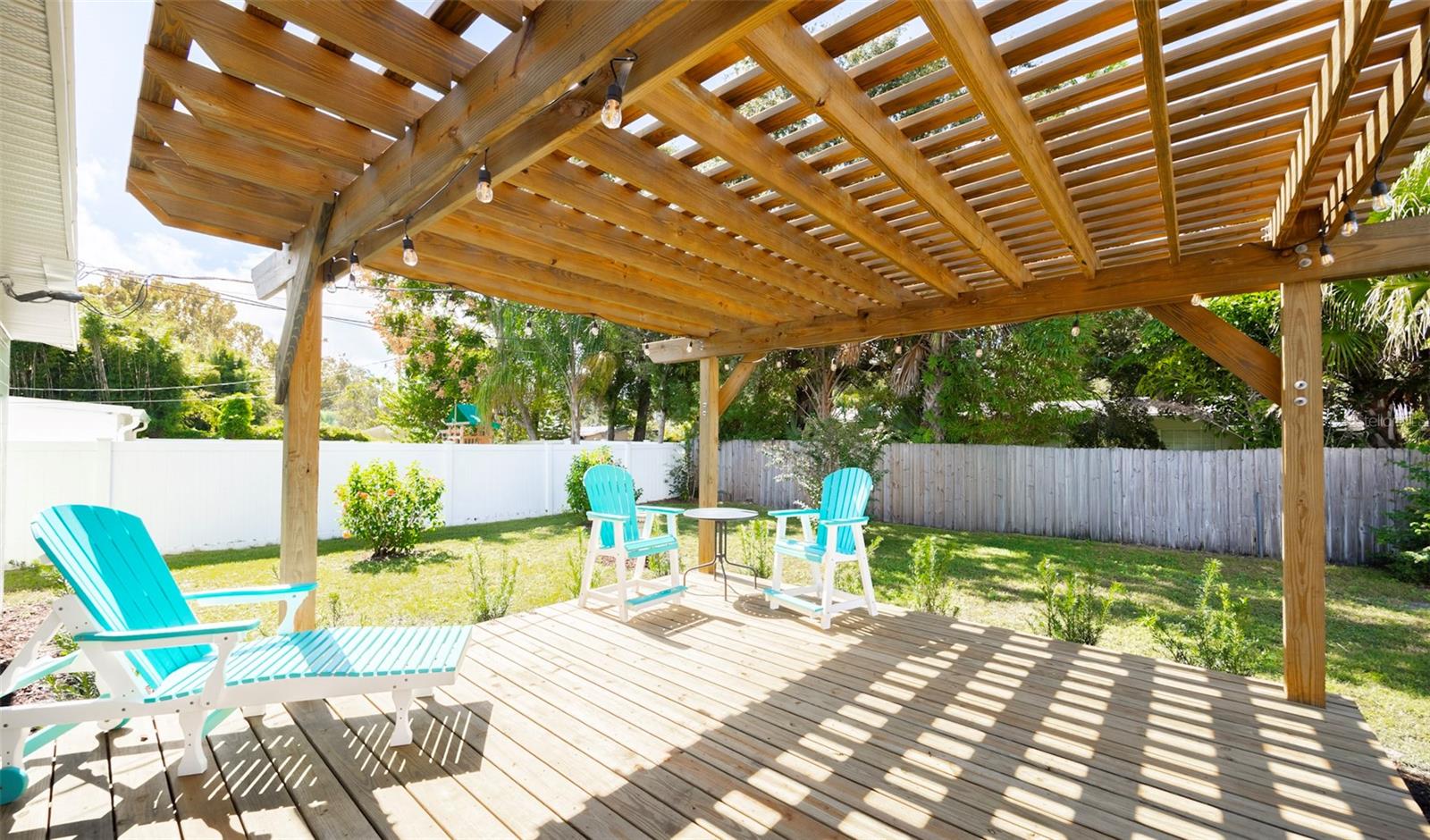 EDGEWATER PARK - Residential