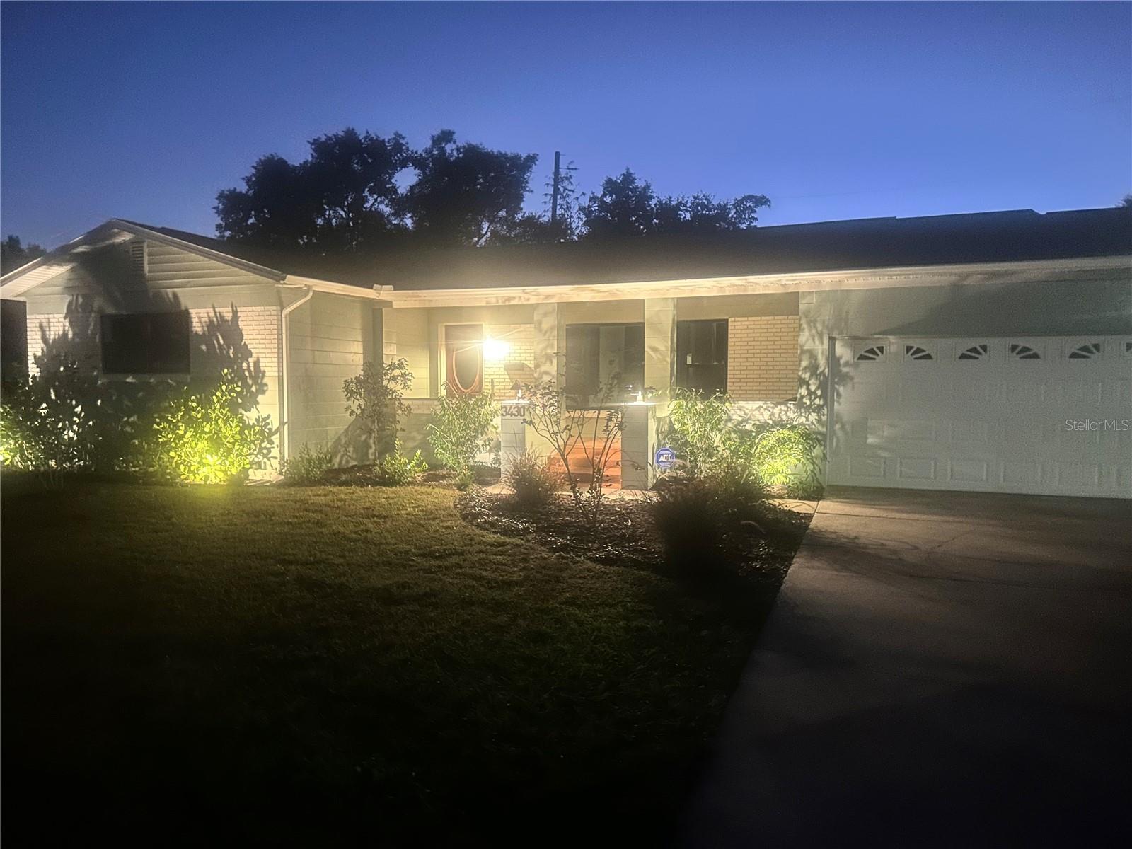 EDGEWATER PARK - Residential