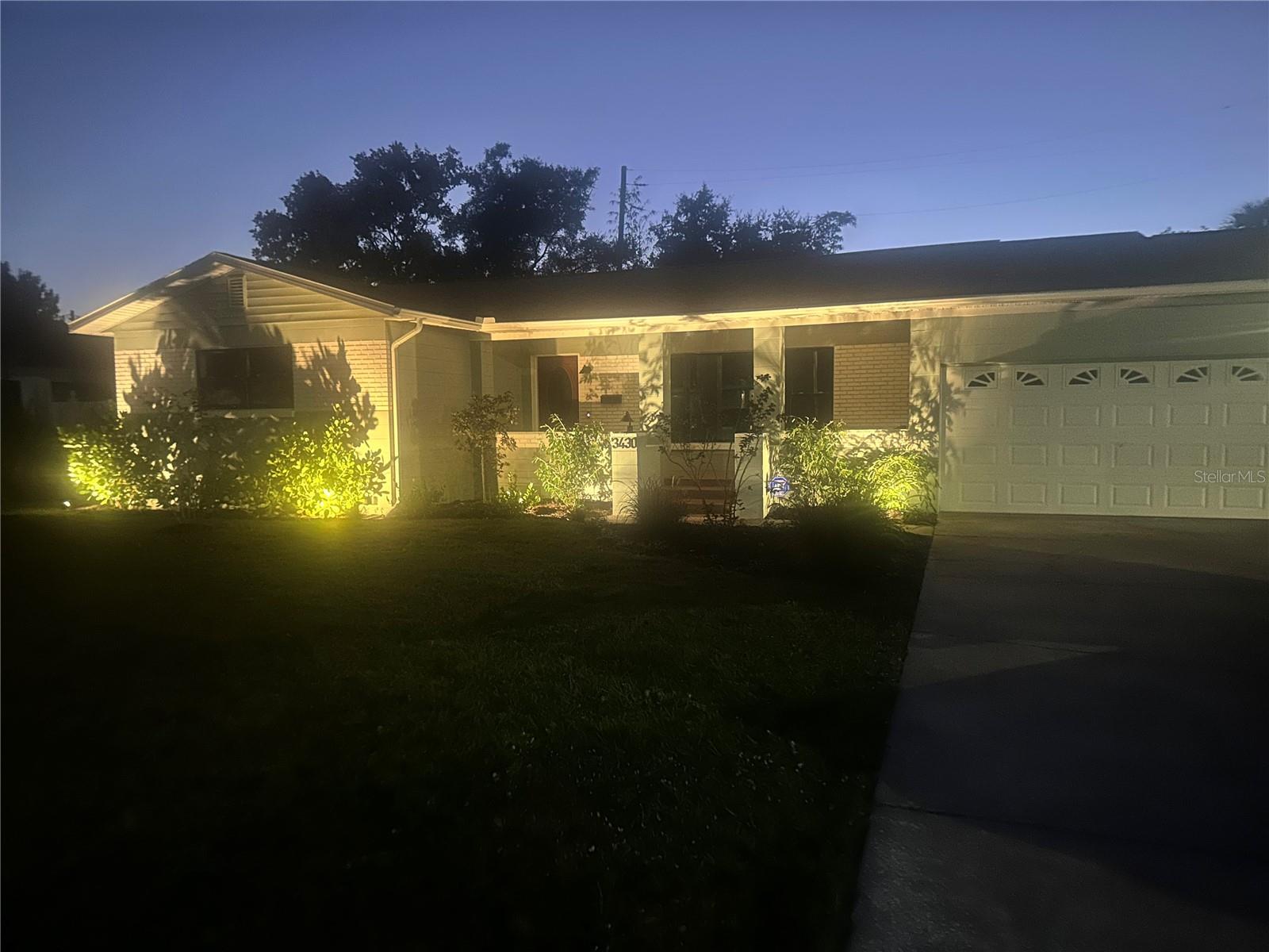 EDGEWATER PARK - Residential