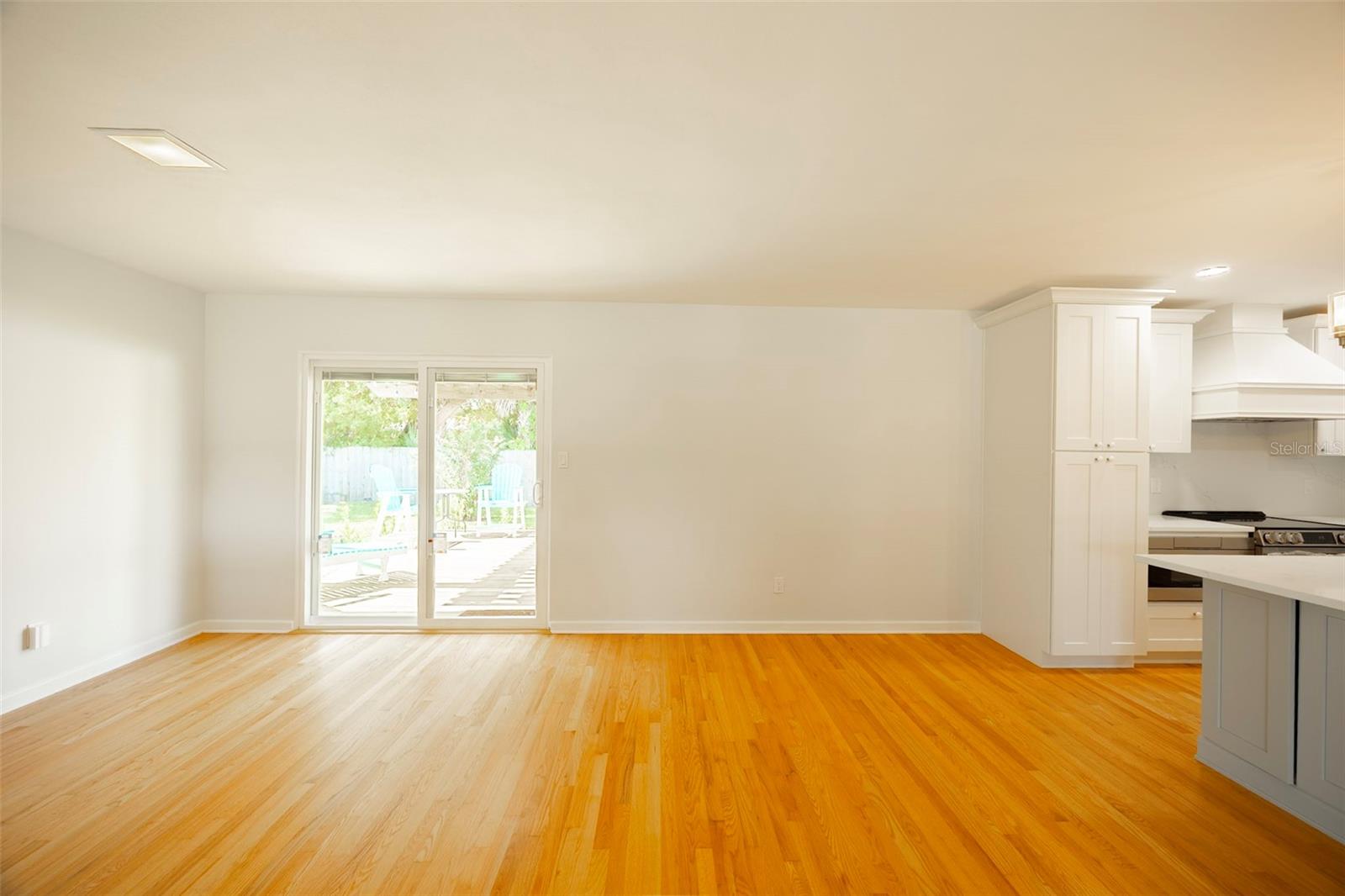 EDGEWATER PARK - Residential