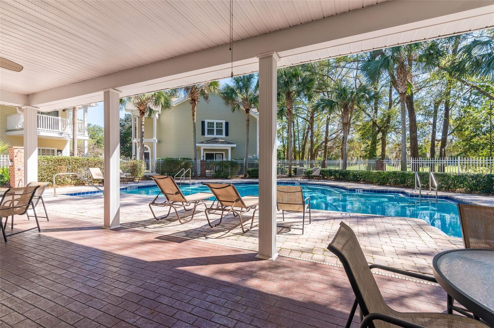 THE LINKS - Residential