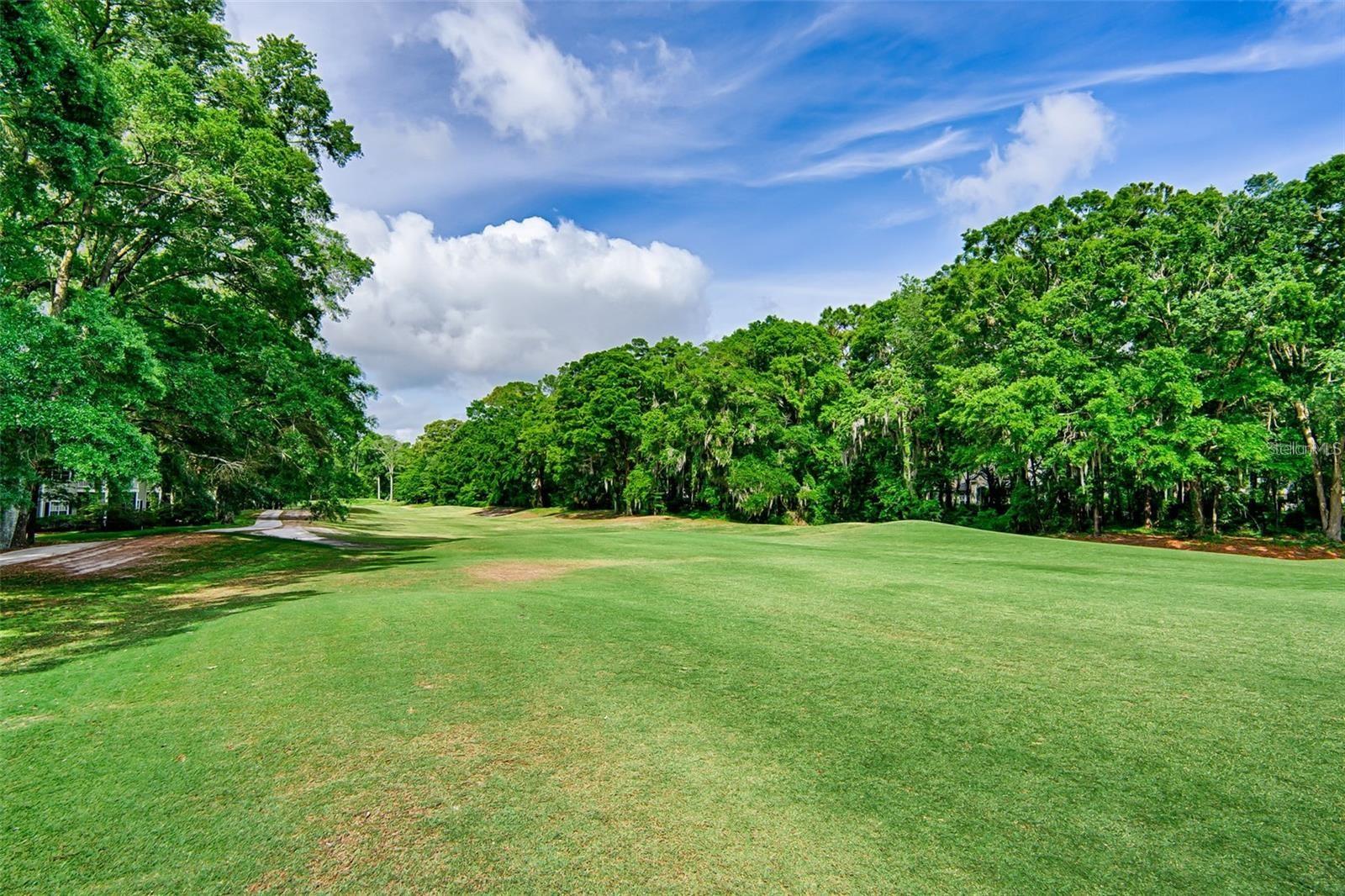 THE LINKS - Residential