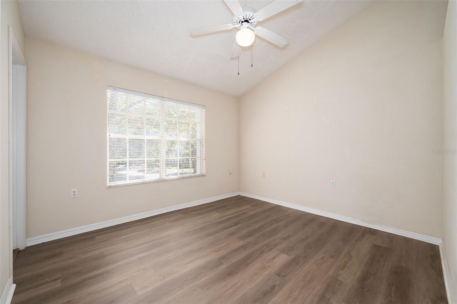 THE LINKS - Residential