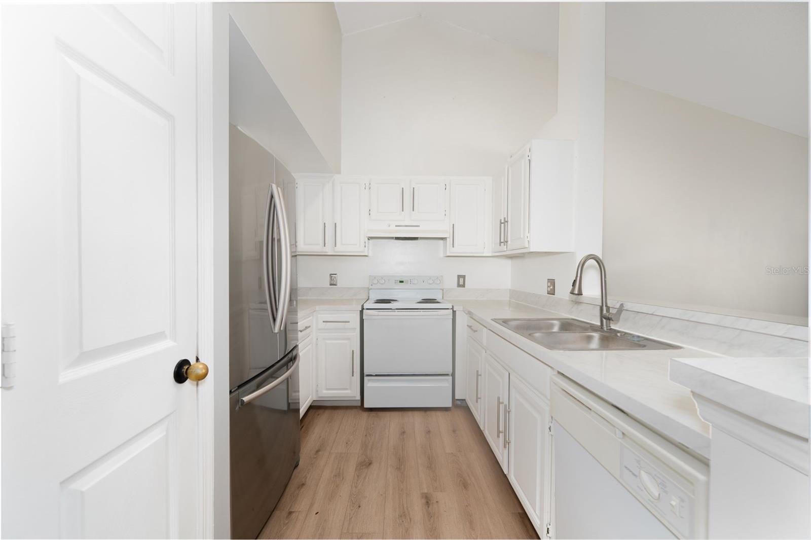 THE LINKS - Residential