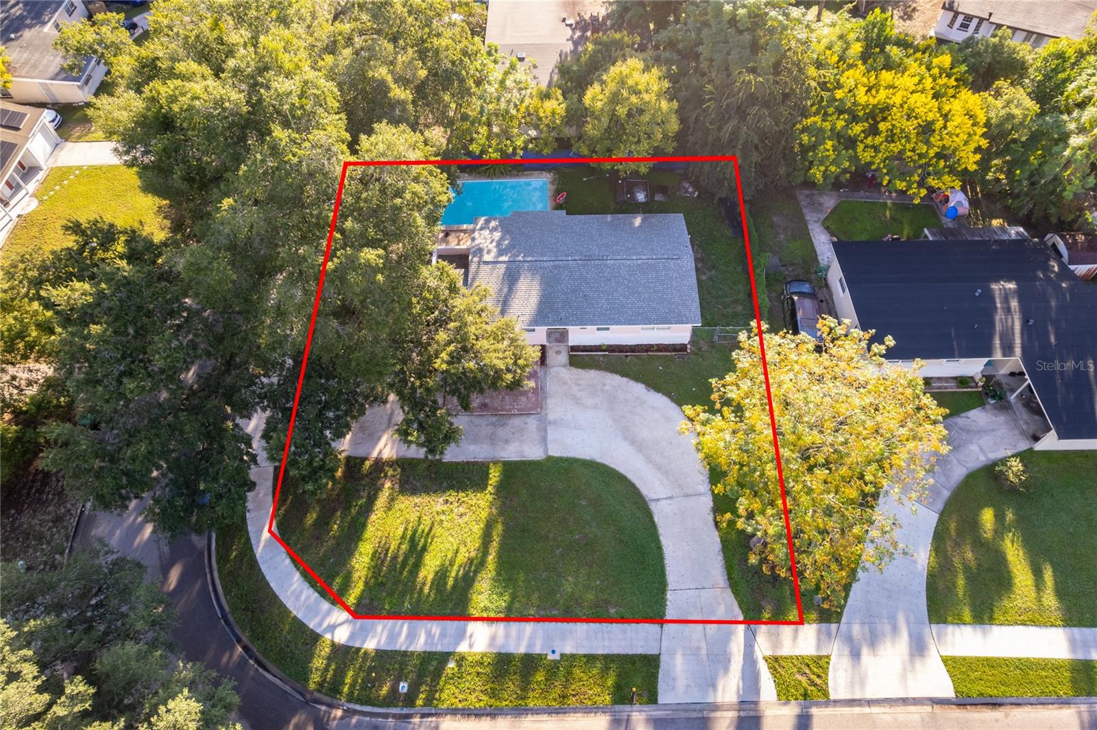 3913 PINE RIDGE ROAD