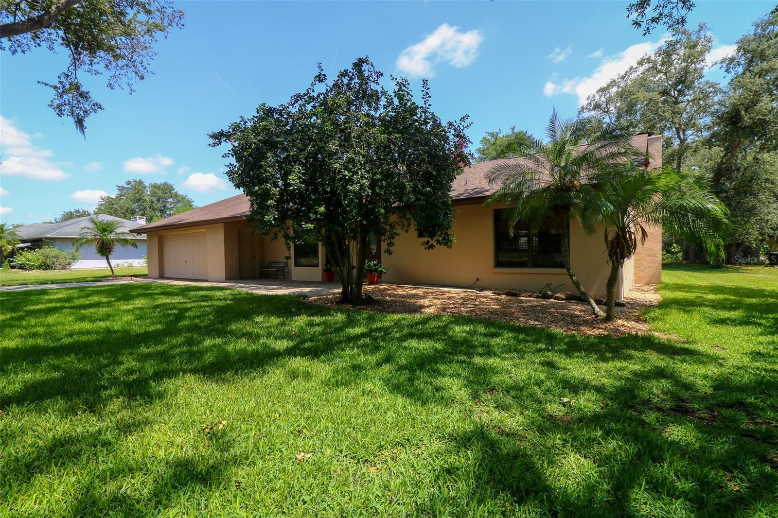 3567 RED OAK COURT