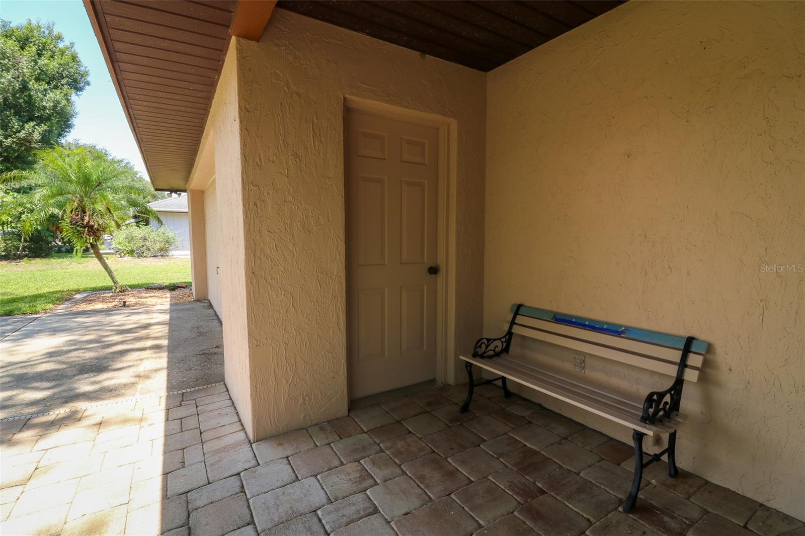 3567 RED OAK COURT