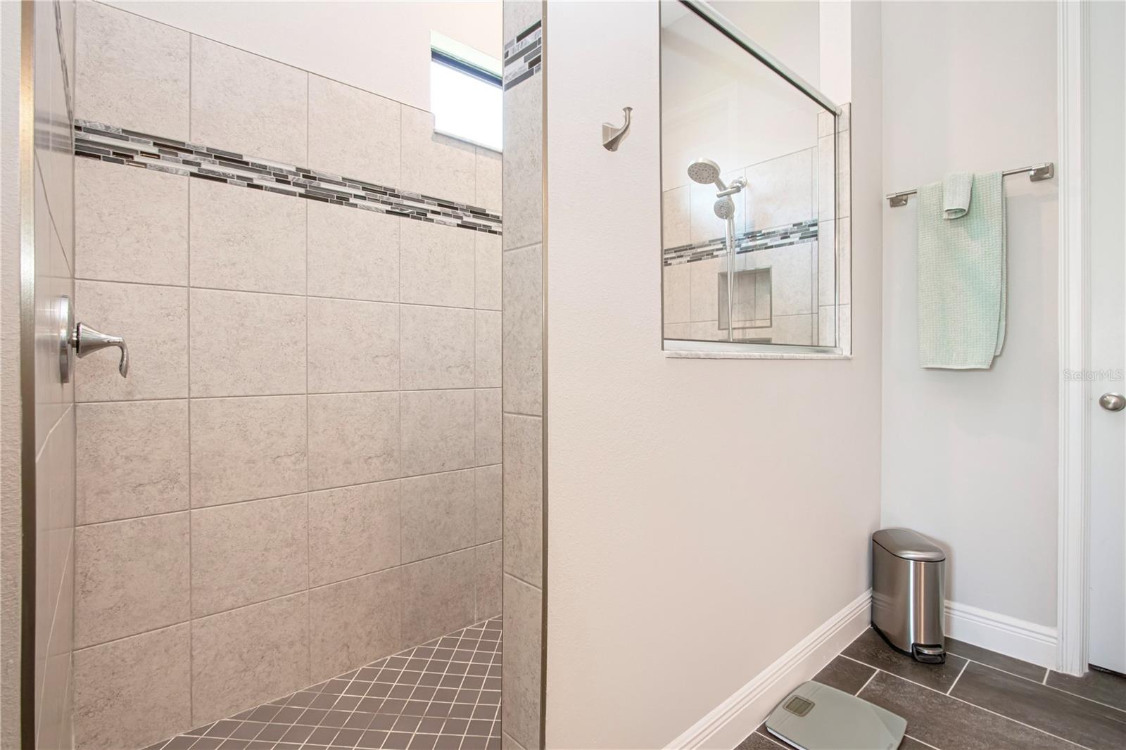 CROSSCREEK PH I SUBPH B & C - Residential