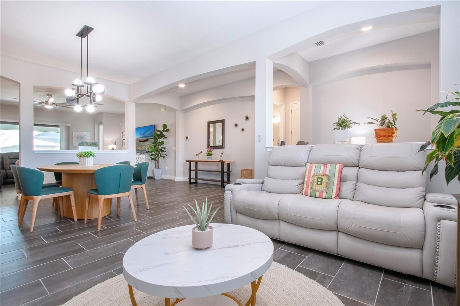 CROSSCREEK PH I SUBPH B & C - Residential