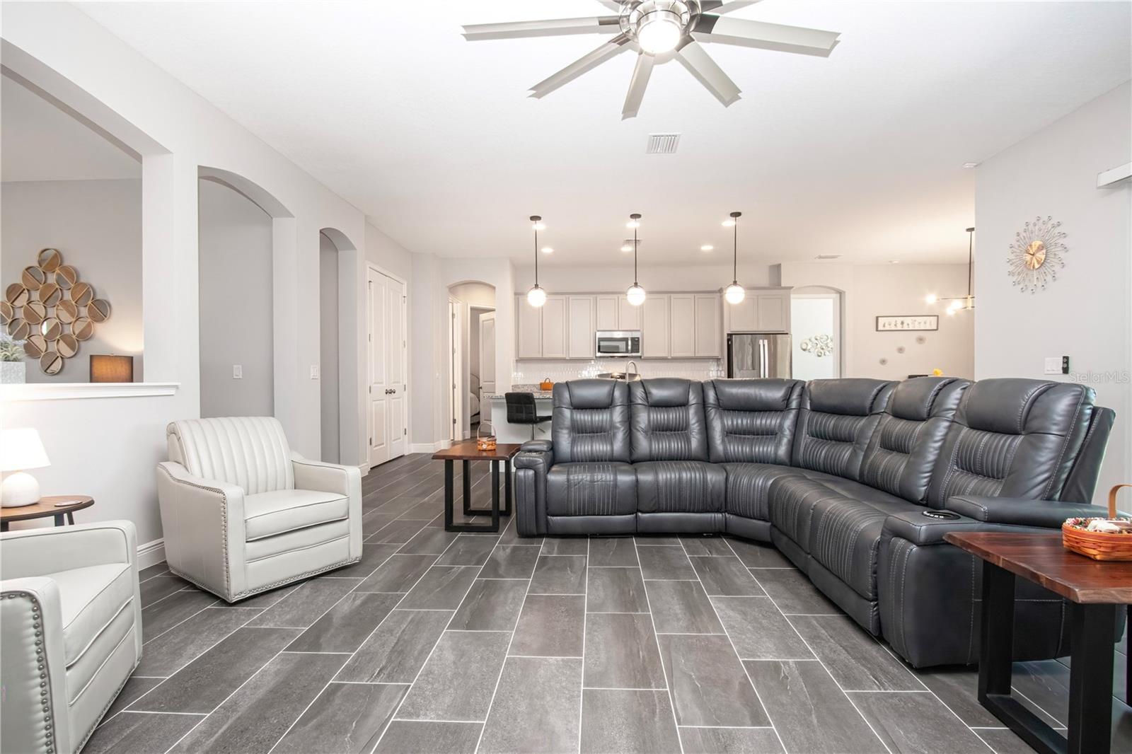 CROSSCREEK PH I SUBPH B & C - Residential