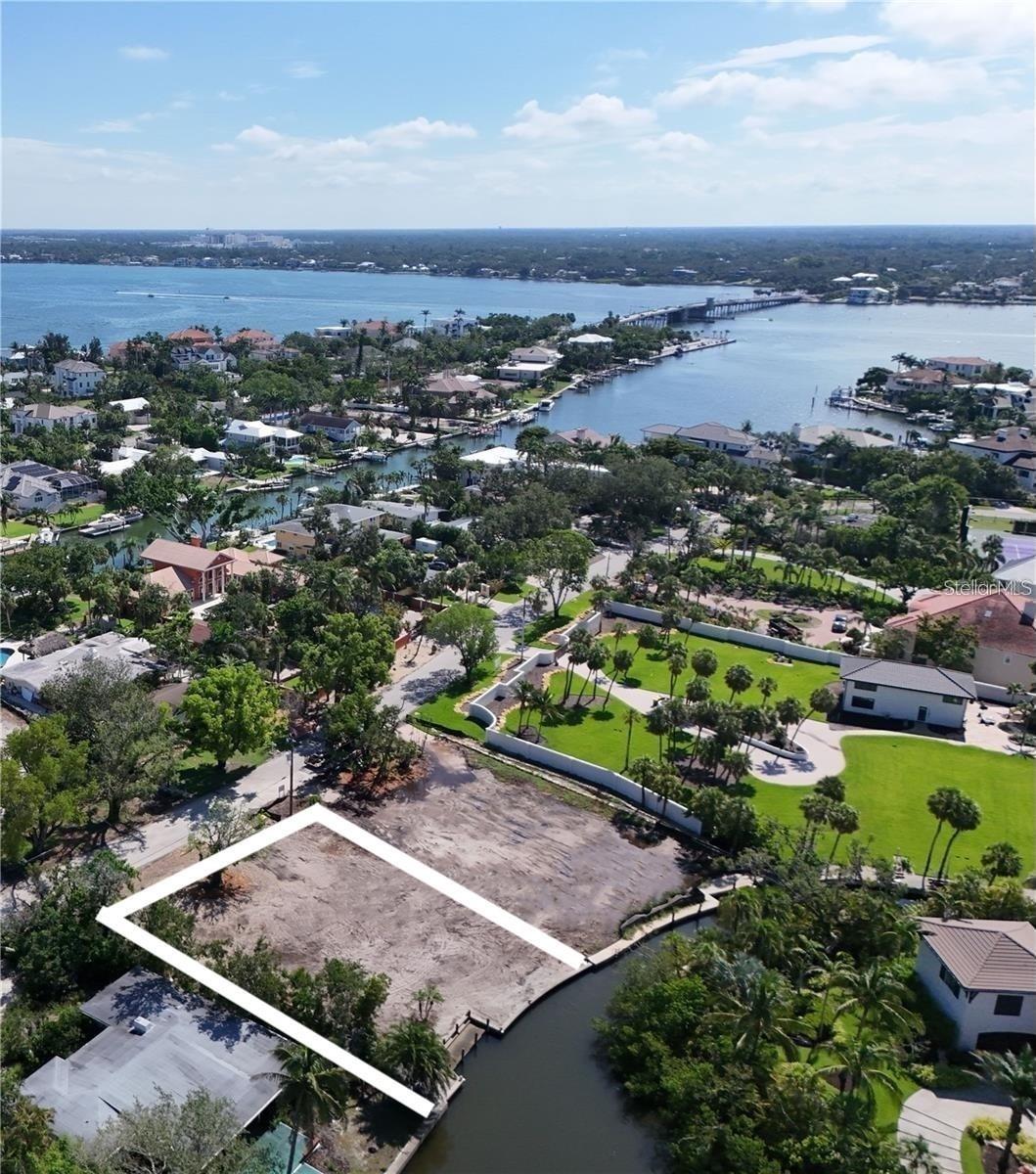 BAY ISLAND - Residential