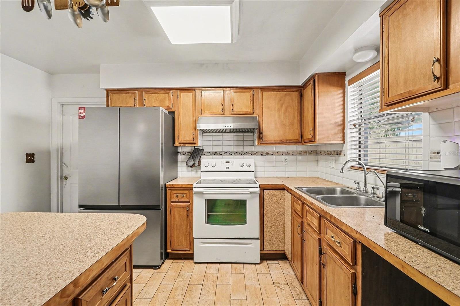 PARK MANOR ESTATES - Residential