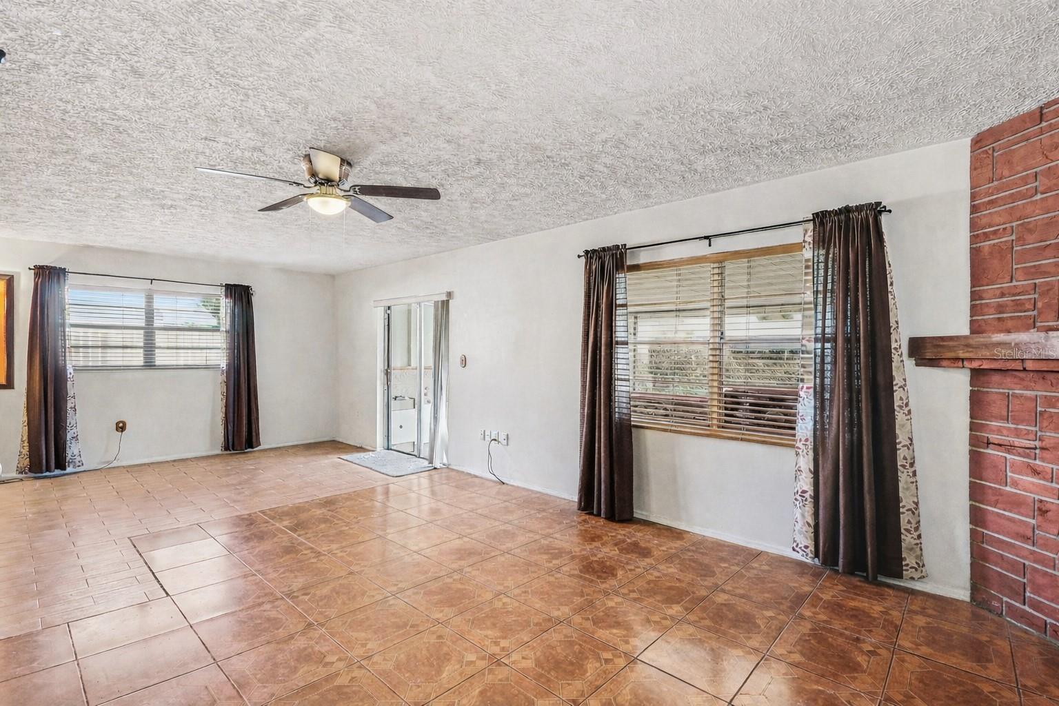 PARK MANOR ESTATES - Residential