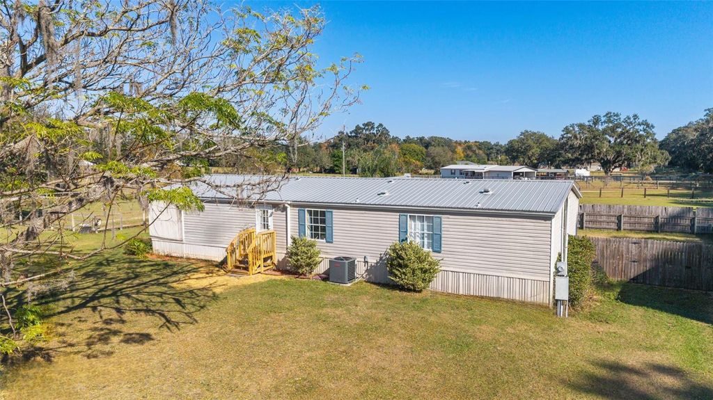 Photo of 1551 SE 160 Street, Summerfield, FL 34491 (MLS # OM714148)