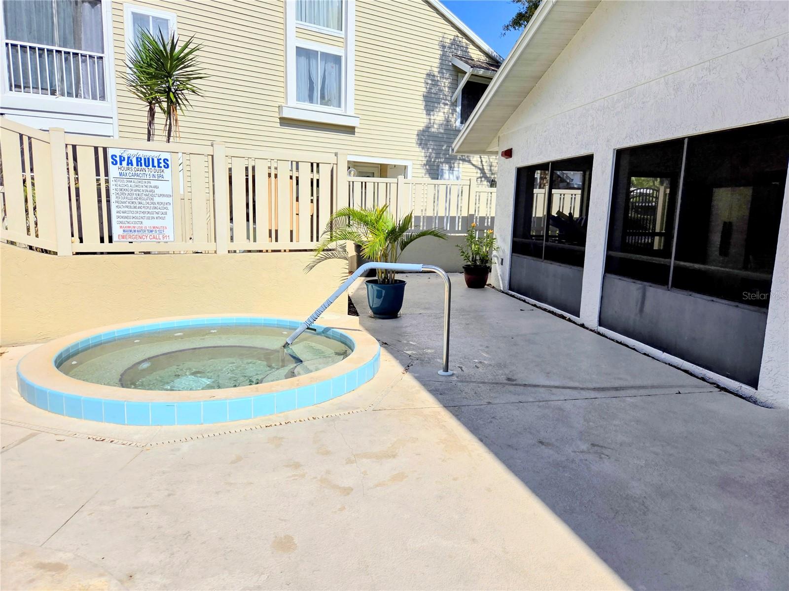 EAGLESWOOD CONDO - Residential