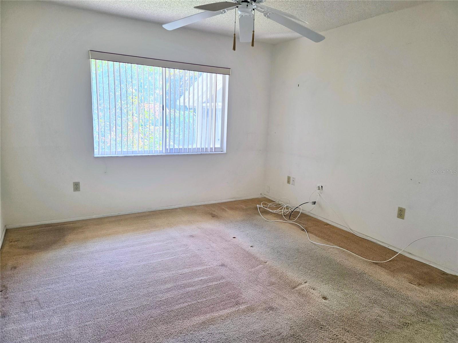 EAGLESWOOD CONDO - Residential