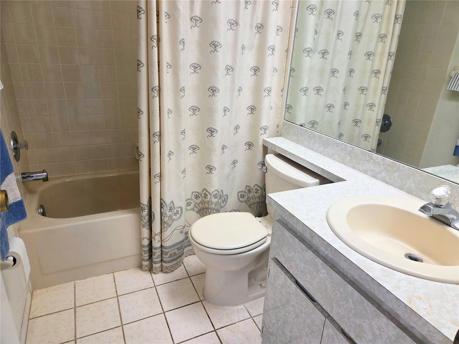 EAGLESWOOD CONDO - Residential