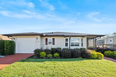 A home in LAKELAND