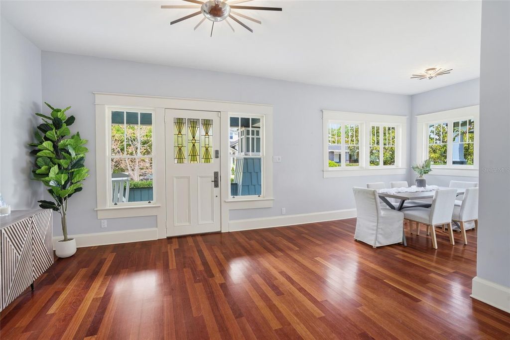 Photo of 2116 W Watrous Avenue, Tampa, FL 33606 (MLS # TB8493137)