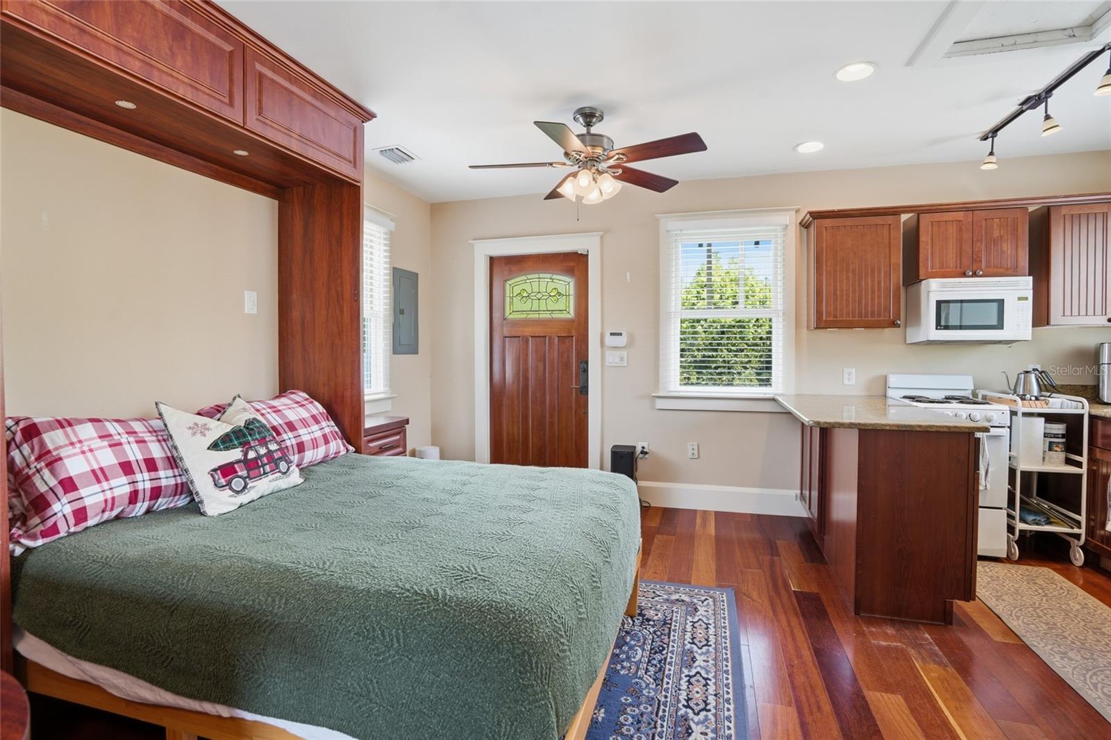 HAMNERS SUB - Residential