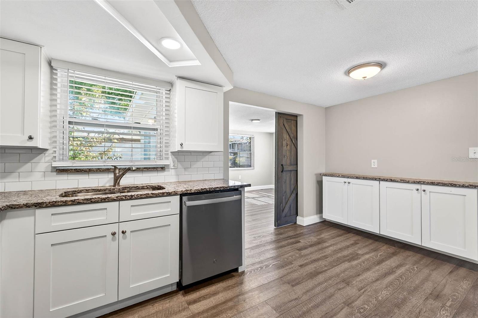 REGENCY PARK - Residential