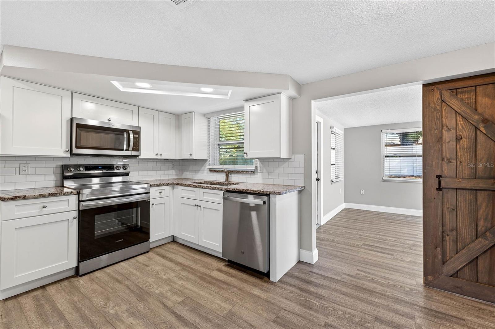 REGENCY PARK - Residential