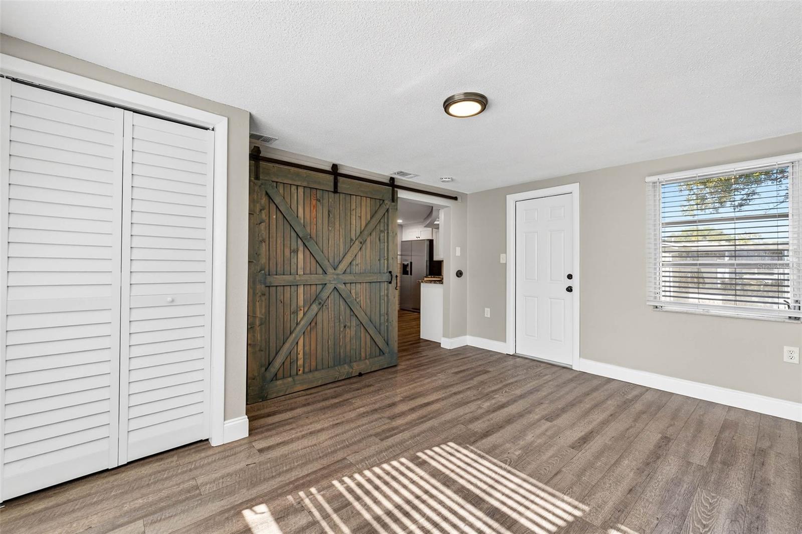 REGENCY PARK - Residential