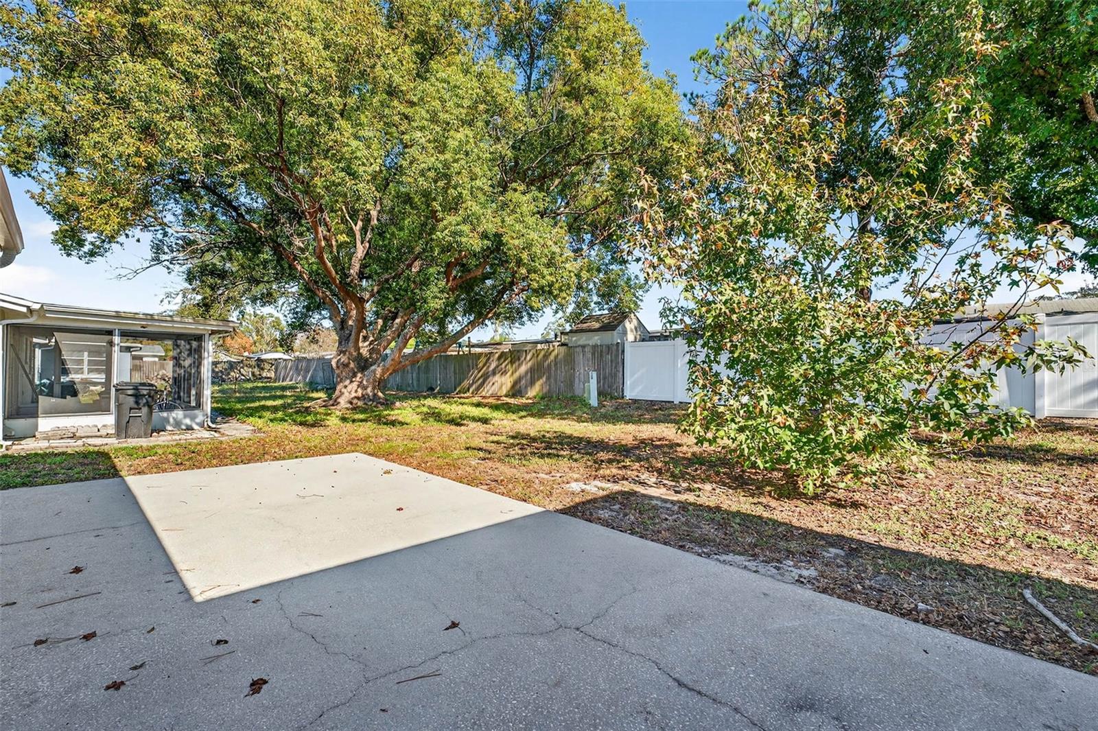 REGENCY PARK - Residential