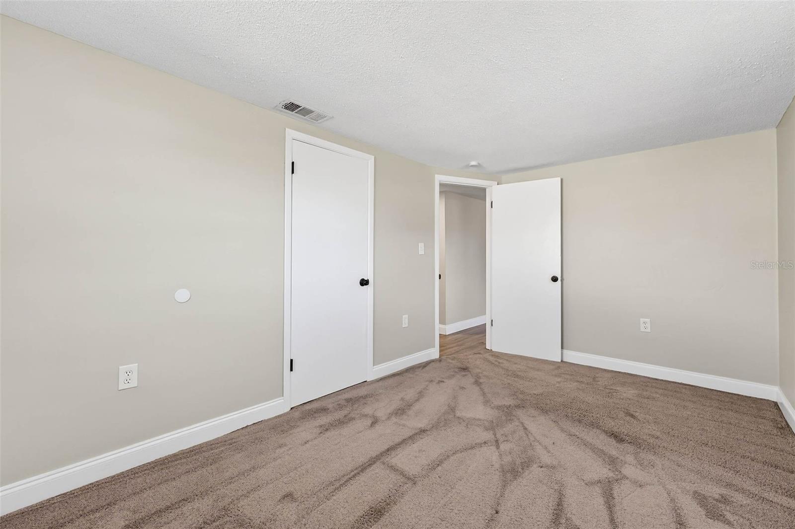 REGENCY PARK - Residential