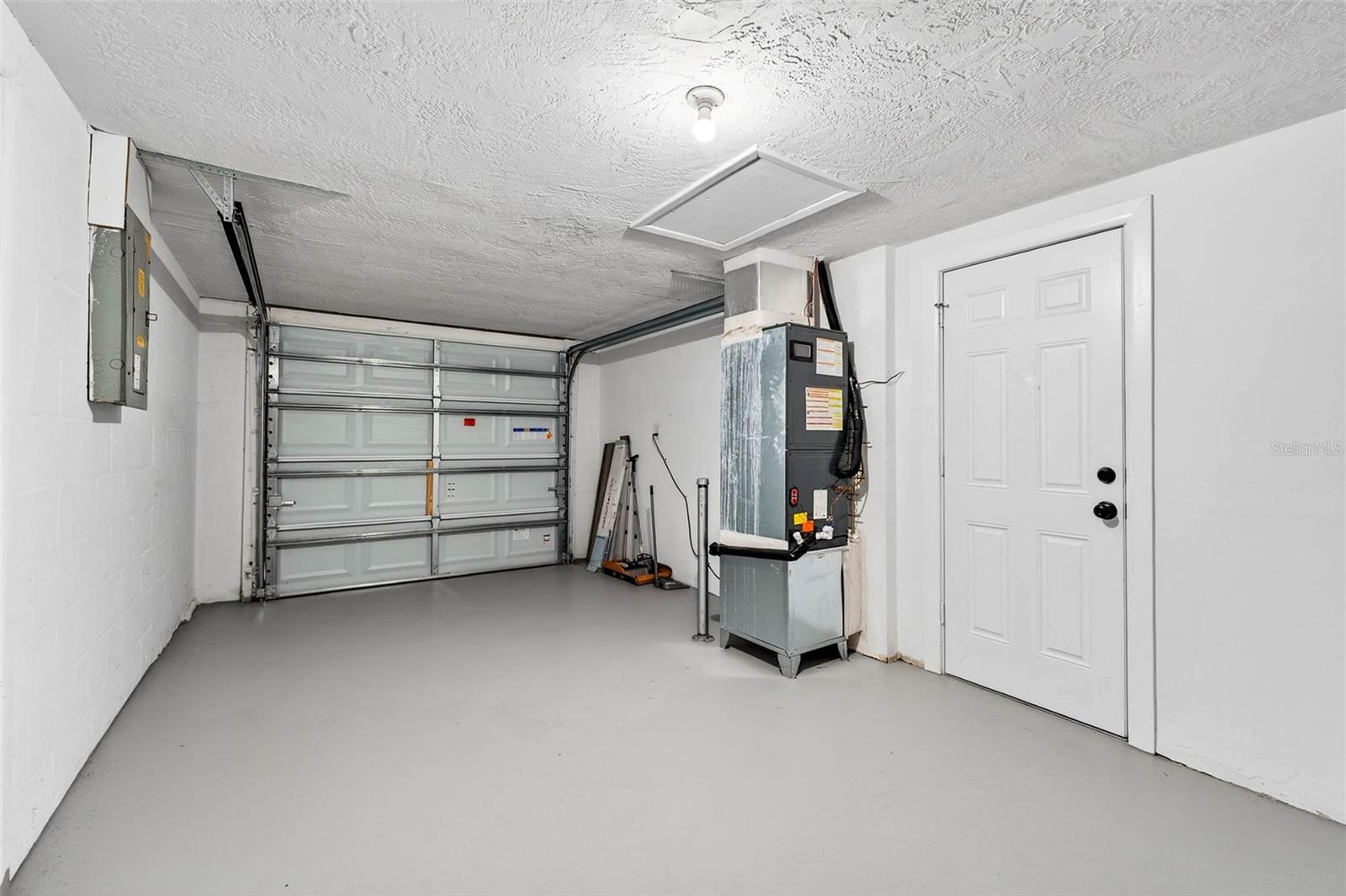 REGENCY PARK - Residential