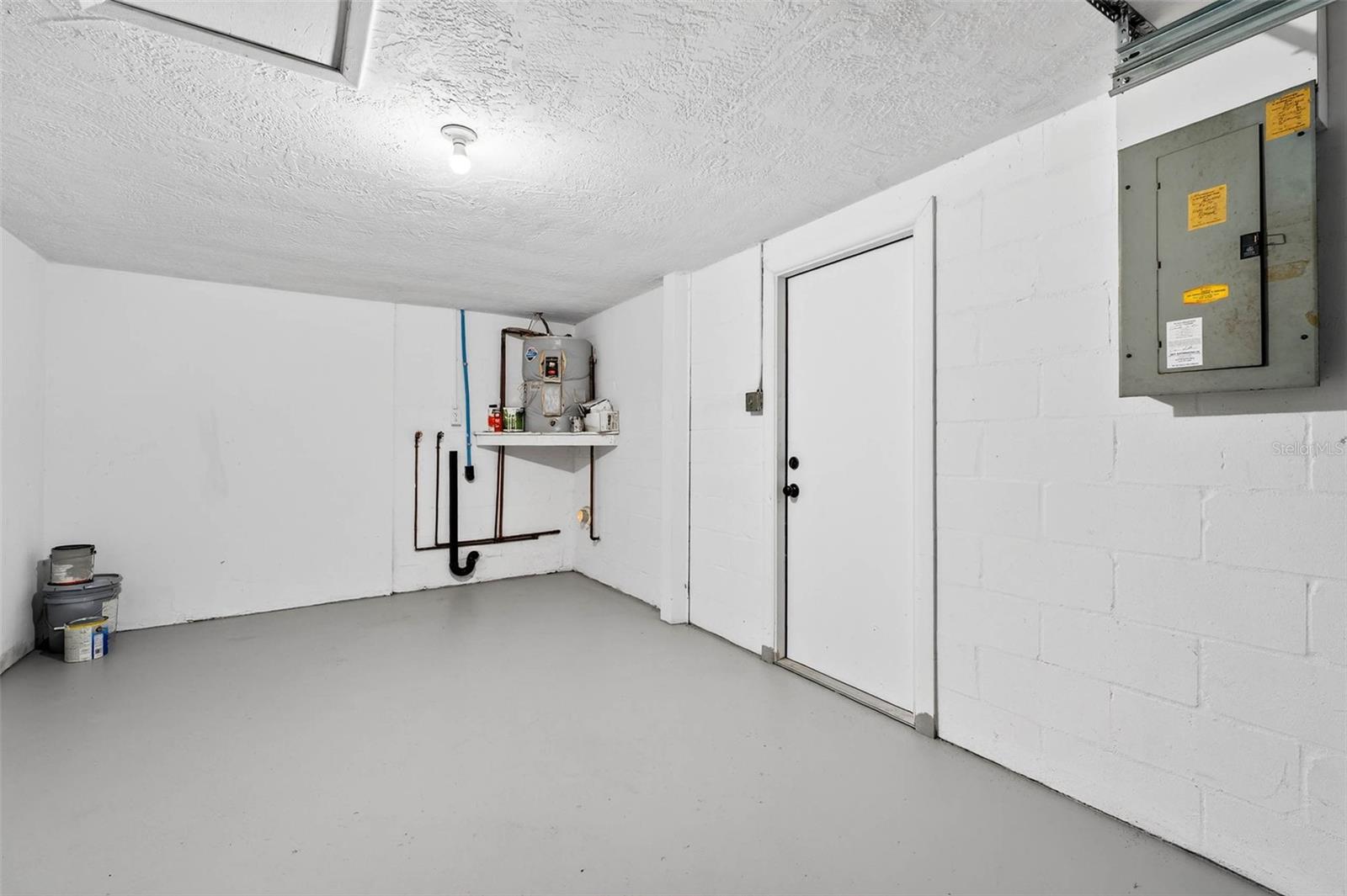 REGENCY PARK - Residential