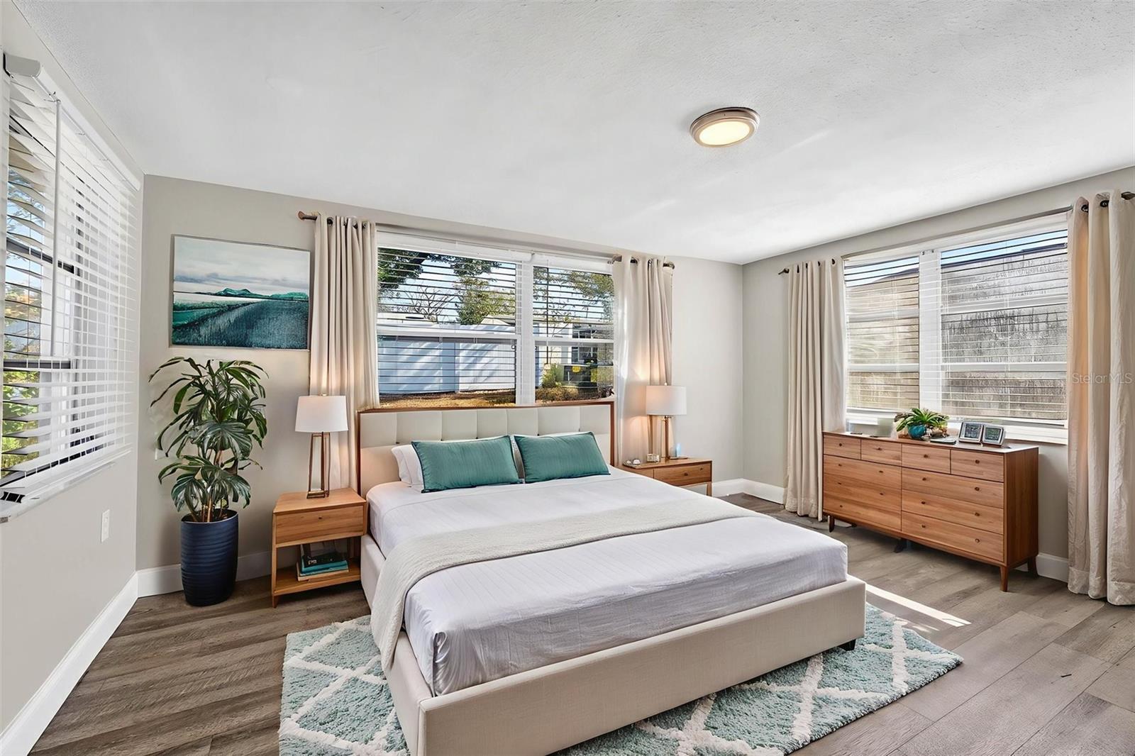 REGENCY PARK - Residential