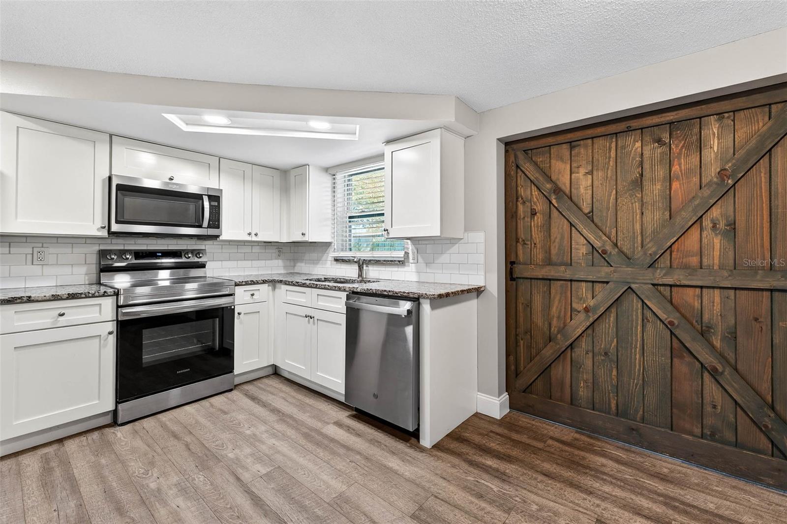 REGENCY PARK - Residential