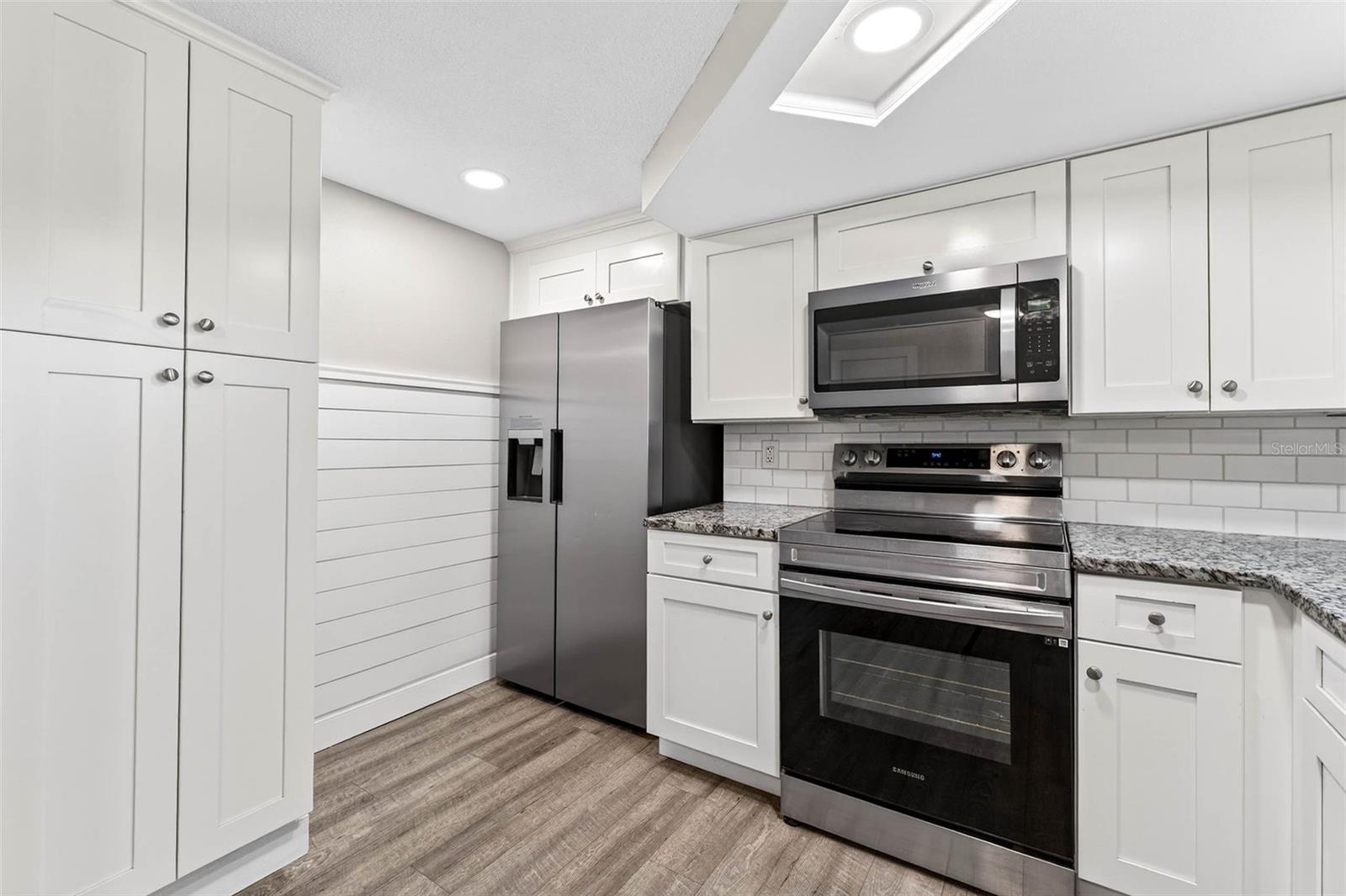 REGENCY PARK - Residential