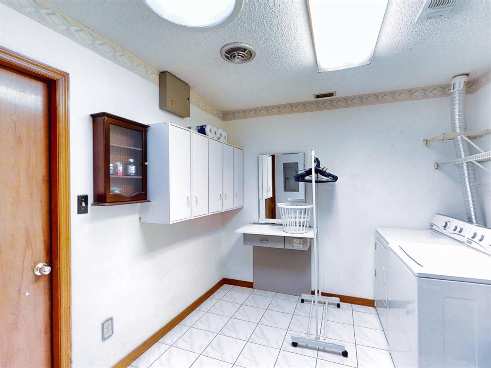 Florida Shores 01 - Residential