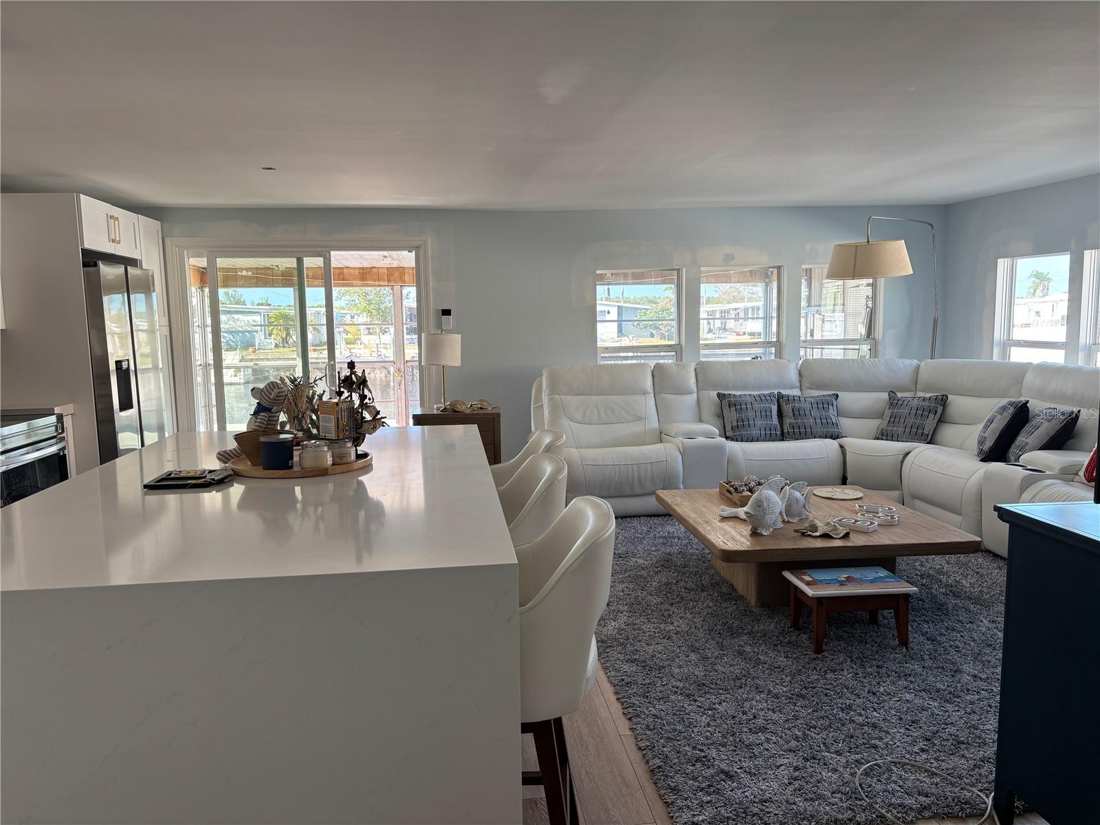 SIGNAL COVE - Residential