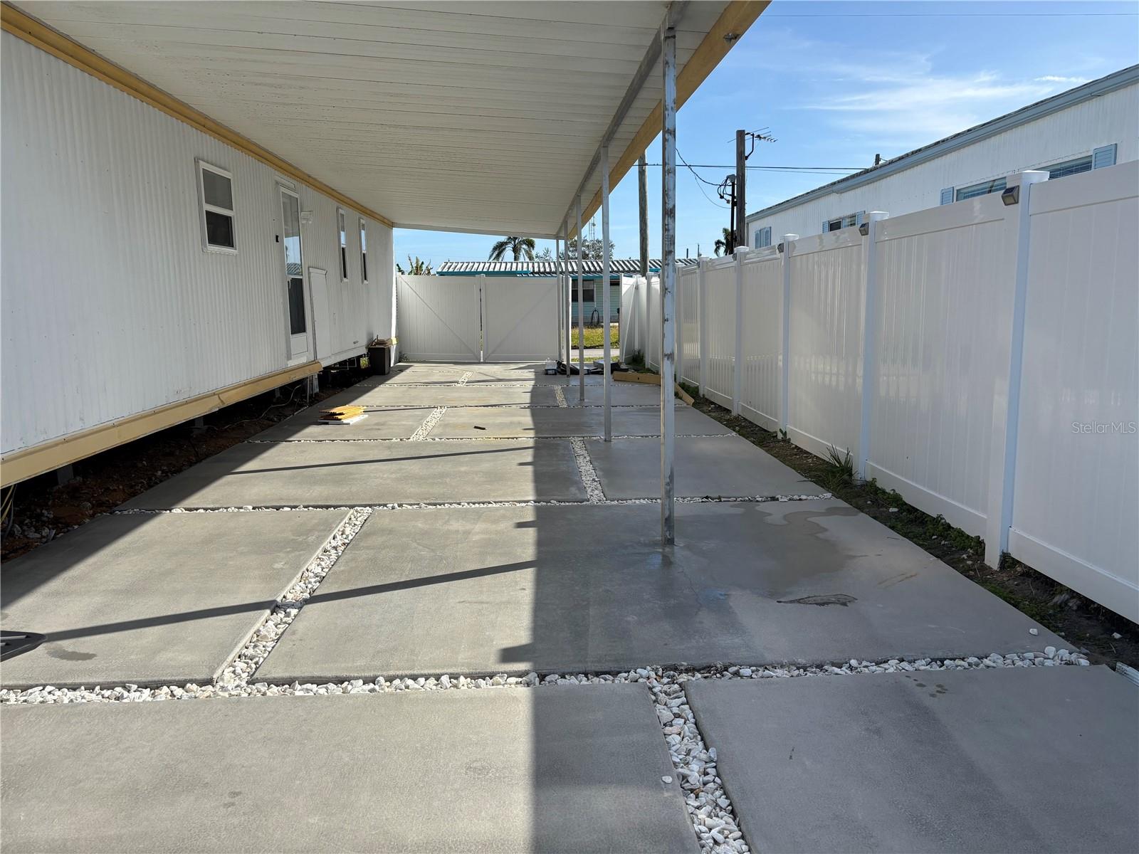 SIGNAL COVE - Residential