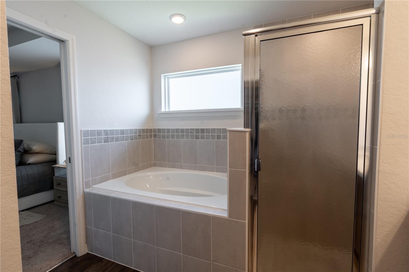 ANISTON - Residential