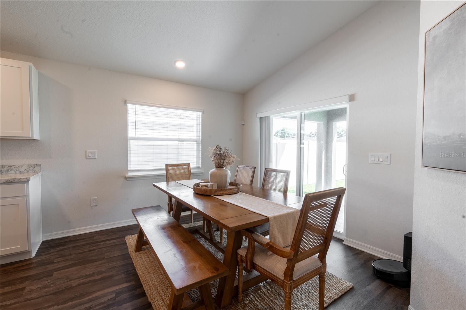 ANISTON - Residential